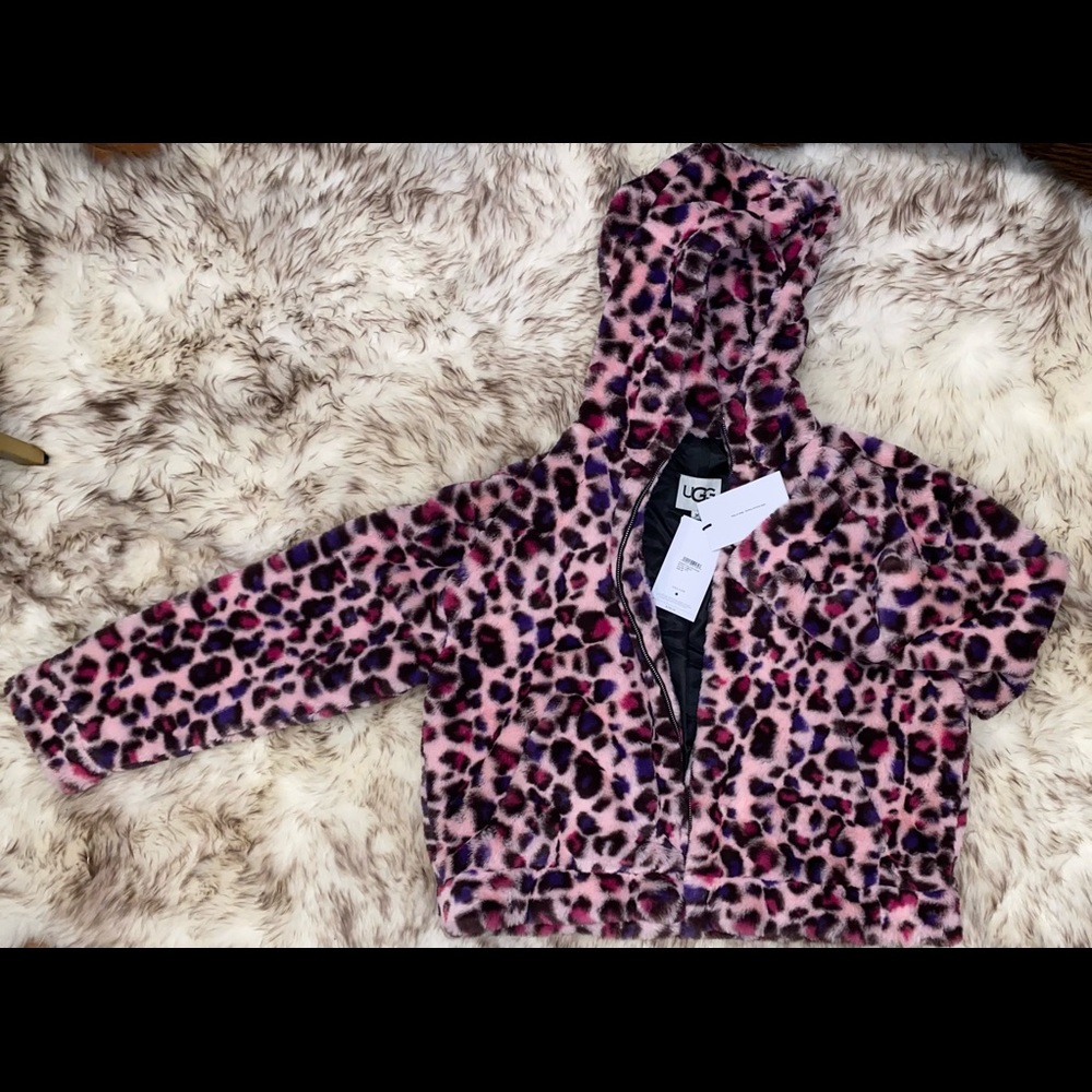 Authentic NWT UGG Women Mandy Leopard Fairy Tale Faux Fur Hoodie in size Medium